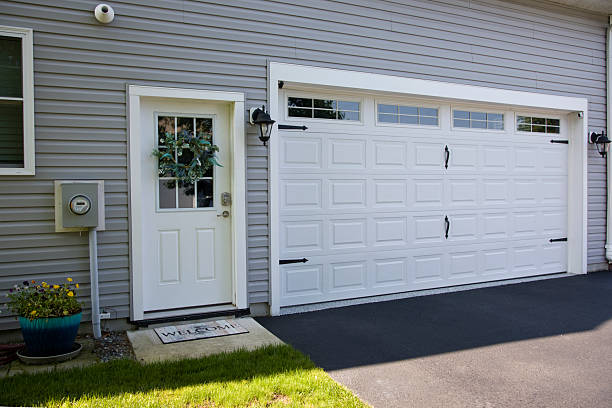 24/7 Emergency Garage Door Roller Replacement experts in Ovid, MI
